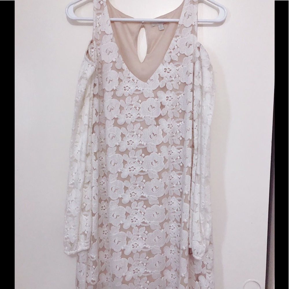 GB Gianni Bini white lace dress
